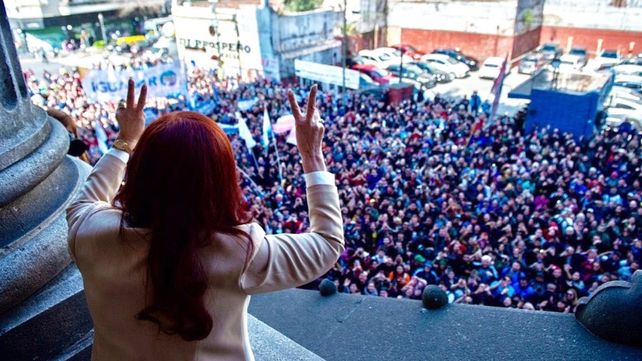 Cristina Fernández mandó a los fiscales que lean la Constitución&nbsp;