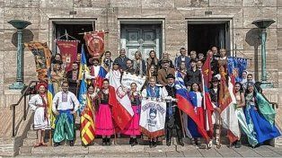 Rosario: nueva edición de la Noche de las Colectividades