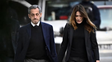 Nicolas Sarkozy, acompañado por su esposa Carla Bruni-Sarkozy antes de ingresar a prisión Nicolas Sarkozy, acompañado por su esposa Carla Bruni-Sarkozy antes de ingresar a prisión