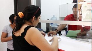 Exigen cambios en las condiciones de atención en entidades bancarias