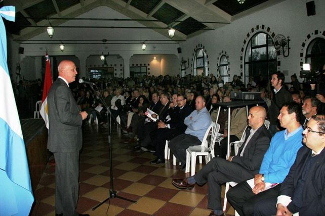 Plantean eliminar los nodos, pero el gobierno los defiende