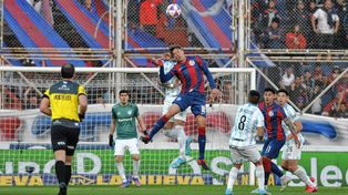 Atlético Tucumán igualó con San Lorenzo y quedó transitoriamente otra vez en la cima
