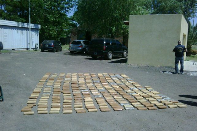 Hallan 270 kilos de drogas en la autopista Santa Fe-Rosario