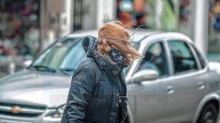 Desde el área de Defensa Civil informan que el SMN emitió un alerta amarilla para Entre Ríos, que abarca a 12 departamentos del territorio provincial.