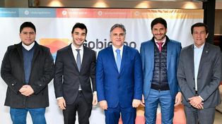 Pullaro y otros cuatro gobernadores arman un frente común para las elecciones