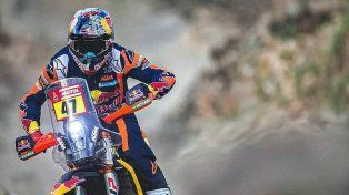 Kevin Benavides logró reducir su desventaja en la clasificación general de motos del Rally Dakar.&nbsp;