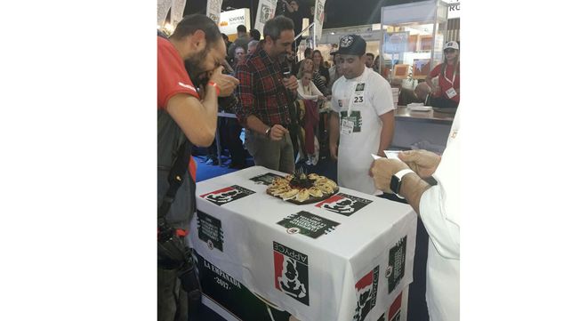 Un pizzero de Paraná representó a la provincia en un concurso nacional y ganó