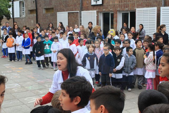 Destacan el trabajo de los cocineros de la escuela N° 21 Benjamín Terán