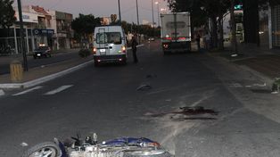 Un motociclista muerto y otros dos heridos en Facundo Zuviría