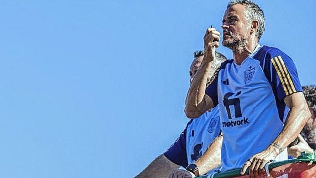 La FIFA evalúa la chance de utilizar los transmisores de radio en partidos oficiales.