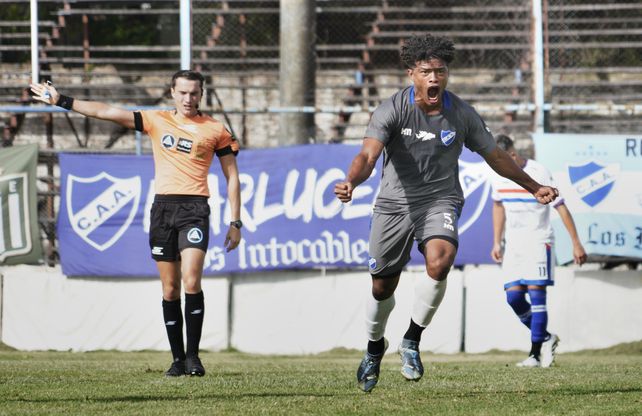 El colombiano Manuel Correa vuelve en el Salaíto ante Atlas