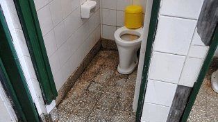 Concordia: niños de la Escuela 78 sin baños, patio ni condiciones dignas.