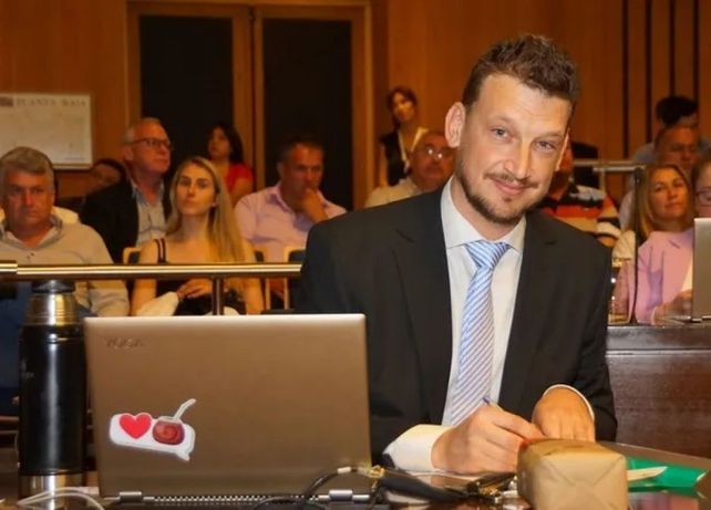 Una ONG de EEUU fue la que alertó que el prófugo diputado Kiczka era pedófilo