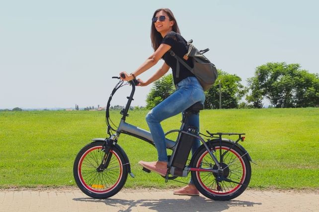 El 60 por ciento de los argentinos acepta las bicicletas eléctricas, pero no las infracciones