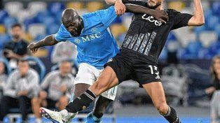Napoli venció a Como para seguir como único puntero de la Serie A italiana.