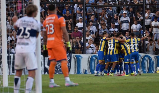 El último enfrentamiento entre Central y Gimnasia fue victoria 2-1 del Canalla en La Plata.