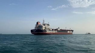 Irán aprobó la ley que establece el pago de peajes en el estrecho de Ormuz. El proyecto contempla tasas de hasta dos millones de dólares por barco