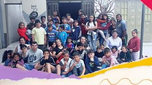 Por Samir. Así presentan su pedido de ayuda material los chicos y adultos de La Hormigonera de barrio Ludueña.&nbsp;
