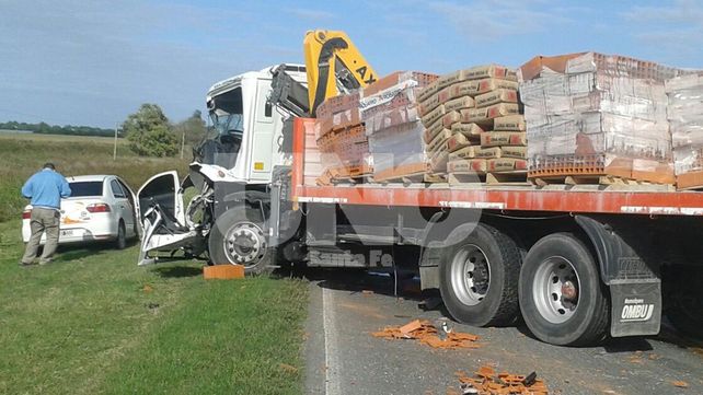Villa Mugueta: violento choque frontal dejó un muerto y tres heridos