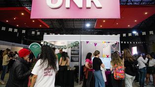 La Universidad Nacional de Rosario (UNR) insistió que el decreto es de aplicación imposible ya que para que se aplique antes se deberían modificar dos leyes nacionales