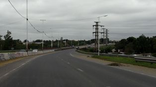 La víctima murió atropellada en el Acceso Sur. (Foto de archivo)