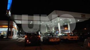 Las estaciones de servicio no atenderán las noches del 24 y 31