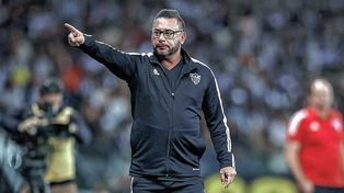 Sorpresivo despido a Mohamed en el Mineiro, Boca asoma en el horizonte.