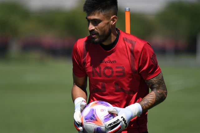 Guardameta leproso. Lucas Hoyos es el elegido por Heinze.