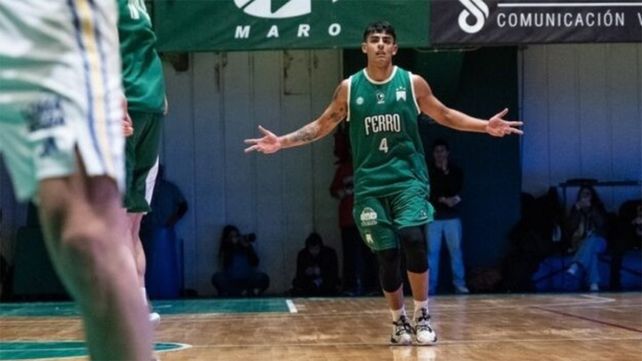 El tiro de todos los tiempos: el triple de aro a aro que le dio el triunfo a Ferro en la Liga Nacional