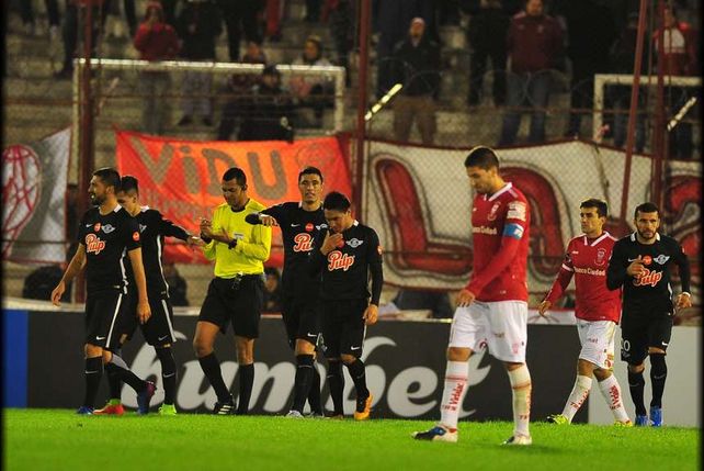 Huracán busca un nuevo milagro con el debut de Alfaro Huracán busca un nuevo milagro con el debut de Alfaro