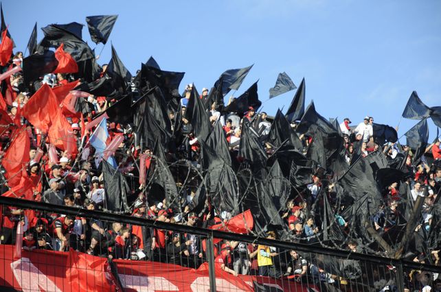 Los socios de Col&oacute;n tendr&aacute;n importantes premios con la cuota al d&iacute;a.