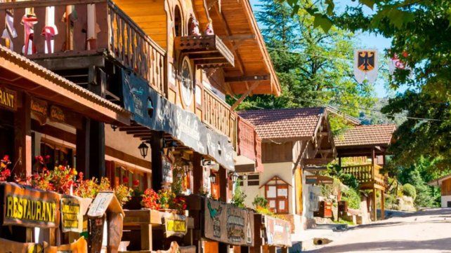 Turismo: el impresionante circuito de las Altas Cumbres