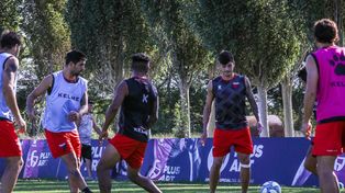 Osella convocó 20 jugadores para viajar a Rosario