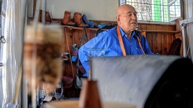 Zapatos, estudio y creatividad, o una vida provechosa