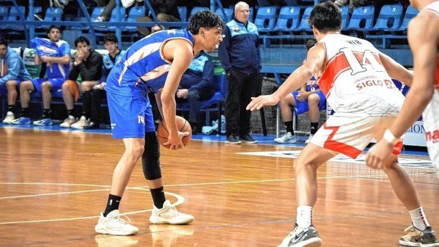 Sionista superó a Quique y escala en la Liga Federal