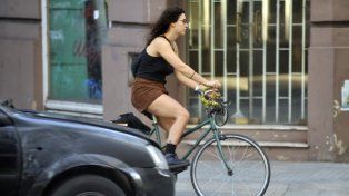 El tiempo en Rosario: un lunes con calor que podría cerrar con tormentas