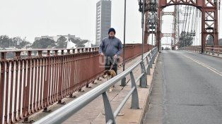 Martes húmedo y gris en la ciudad de Santa Fe
