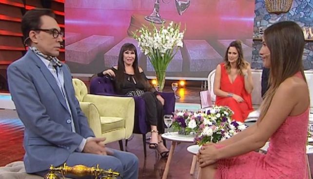 Picante: fuerte cruce entre Pampita y Polino
