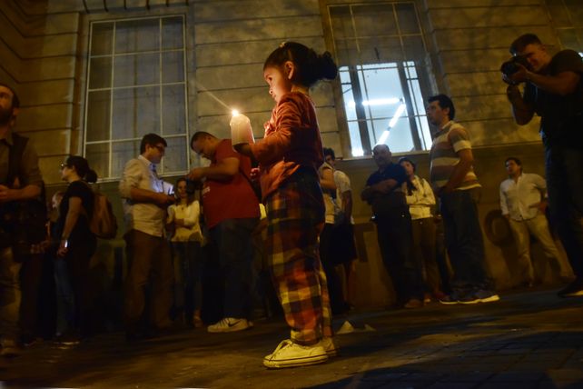 Frente al Politécnico. Las velas