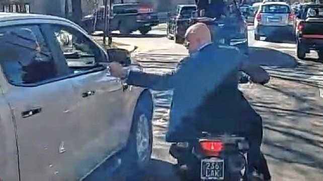 Incidentes en Lomas de Zamora: Milei fue evacuado y Espert escapó en moto.