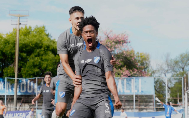 Argentino obtuvo su primer éxito en 2026 contra Deportivo Paraguayo.