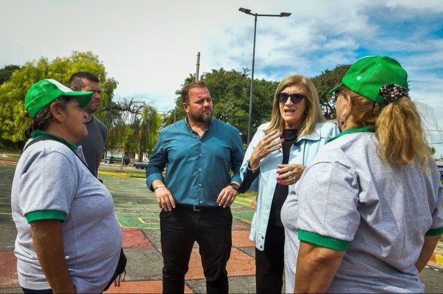 Rosario Romero presente en la plaza inagurada en Paraná