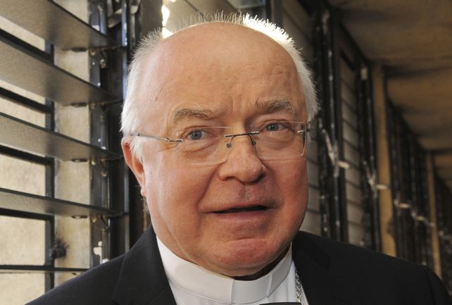 Lee Anthony Piche. Obispo adjunto de Nienstedt