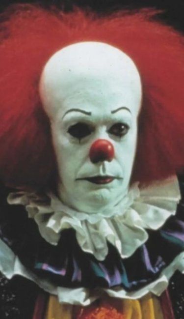 Murió Tim Curry, el actor que personificó al payaso Pennywise en la primera película de It