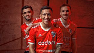 River presentó su nueva camiseta alternativa.