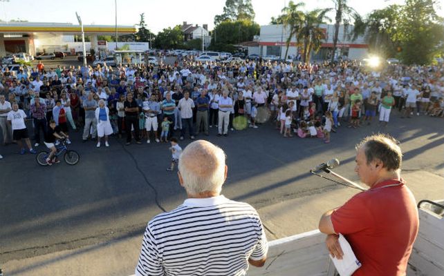 Una multitud exigió respuestas rápidas del Estado ante la ola de inseguridad. (Foto: H. Río)