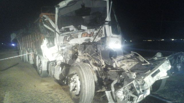 Falleció un camionero que chocó la parte trasera de otro camión