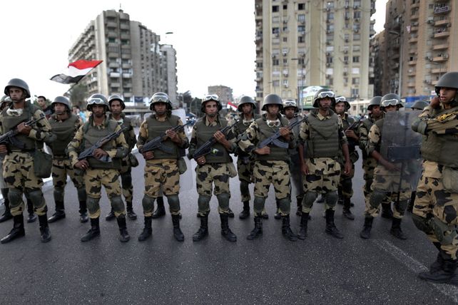 Golpe de Estado en Egipto: el ejército tomó el poder y desalojó al presidente Mursi