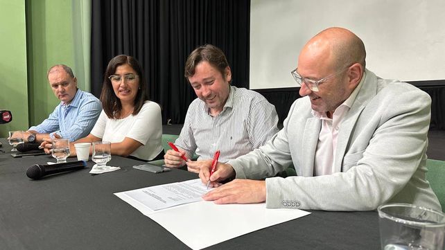 Firman convenios para potenciar a municipios, comunas y Pymes del departamento San Martín