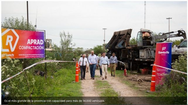 La Provincia realizó la compactación de vehículos del Depósito Policial de zona Oeste de Rosario La Provincia realizó la compactación de vehículos del Depósito Policial de zona Oeste de Rosario
